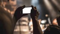 koncert smartphone-407108 1280